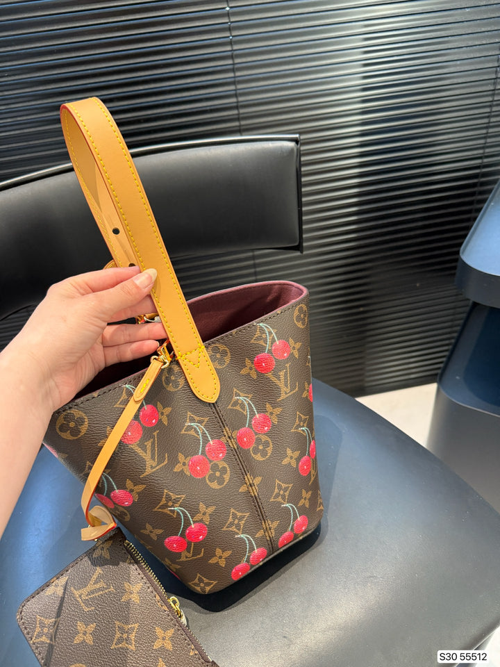 Cherry - Printed Bucket Tote
