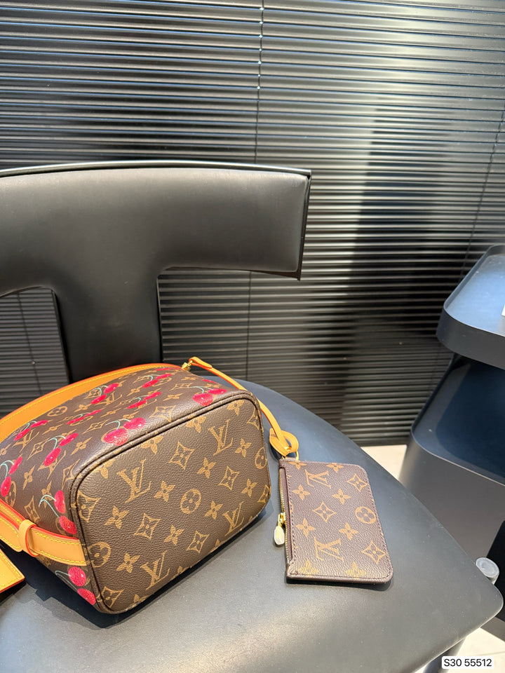 Cherry - Printed Bucket Tote