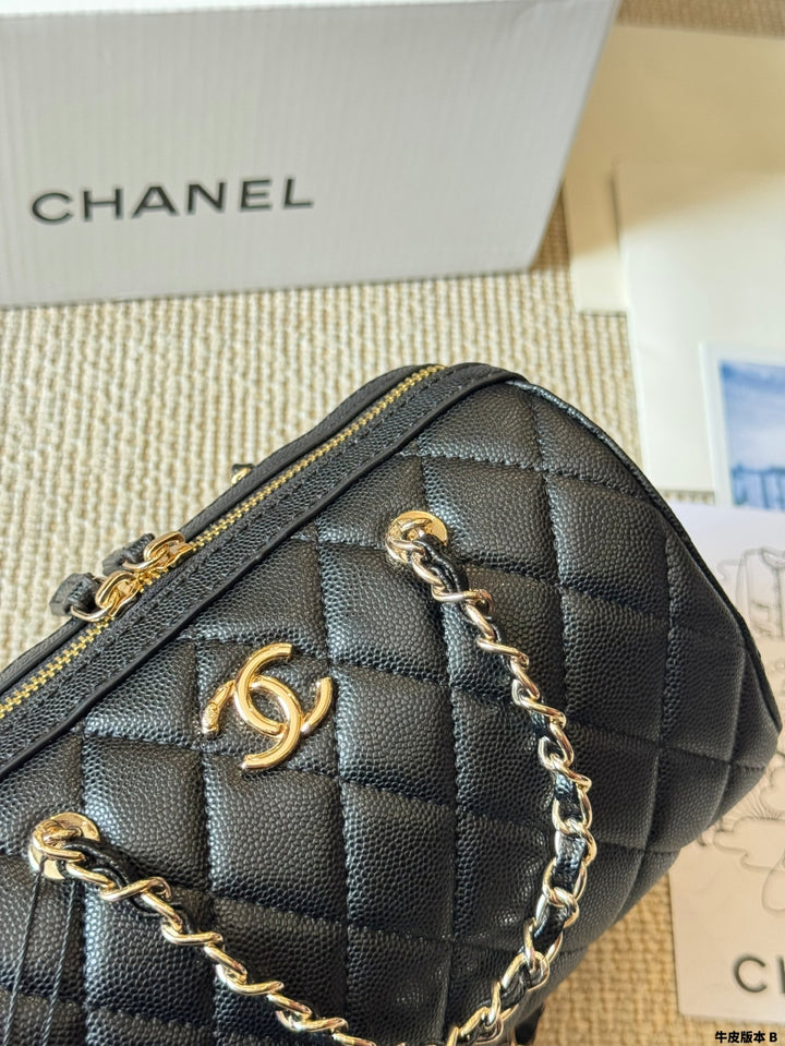 Boston Quilted Chain Tote