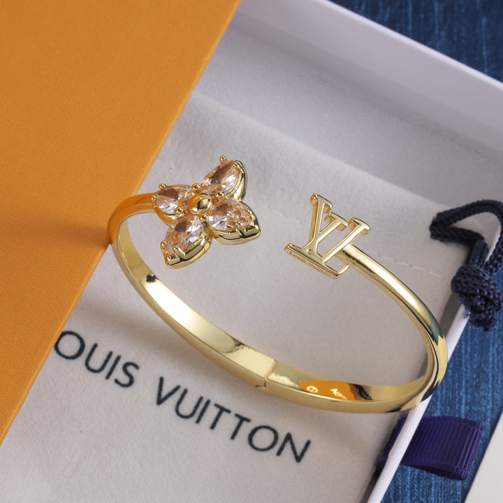 Fashion Gold Flower and Logo Bracelet