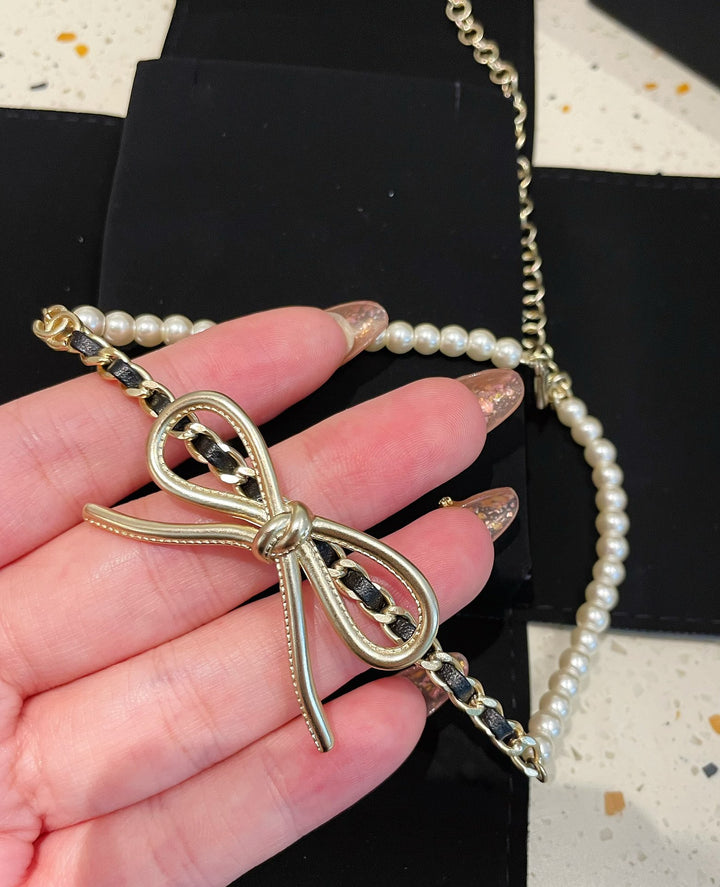 New Ribbon Pearl Necklace
