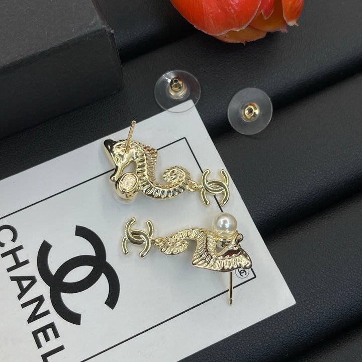 Seahorse Pearl Double C Earrings