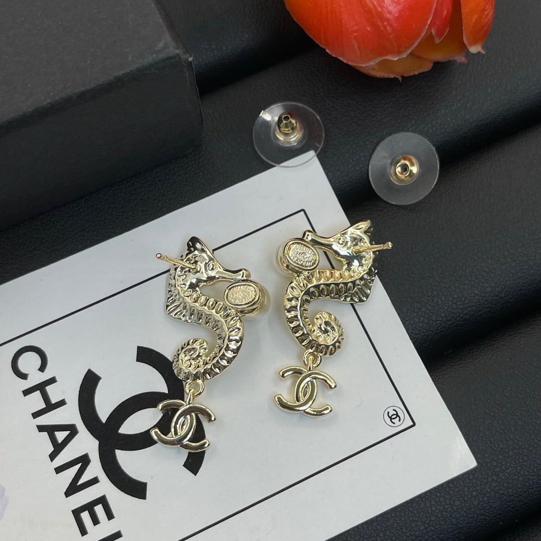Seahorse Pearl Double C Earrings