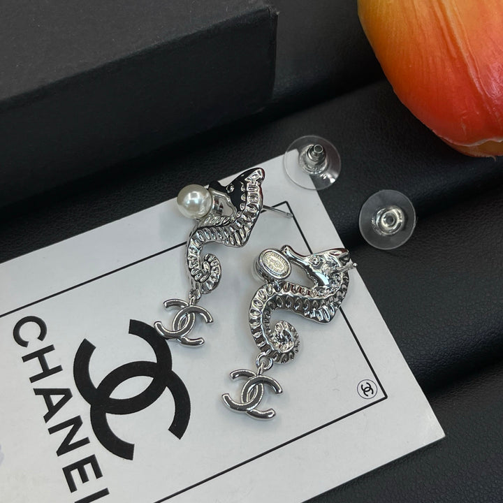 Seahorse Pearl Double C Earrings
