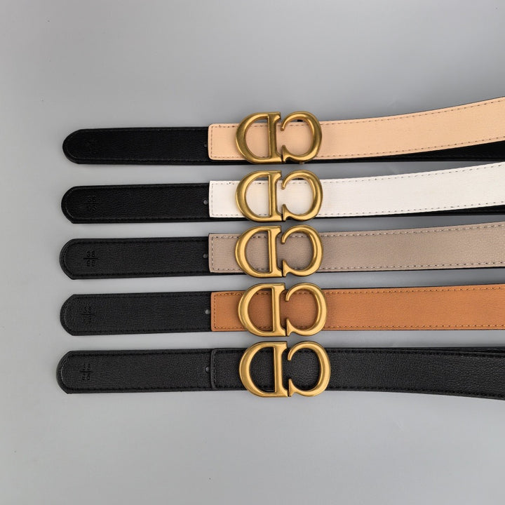 Elegant two-tone belt with gold buckle