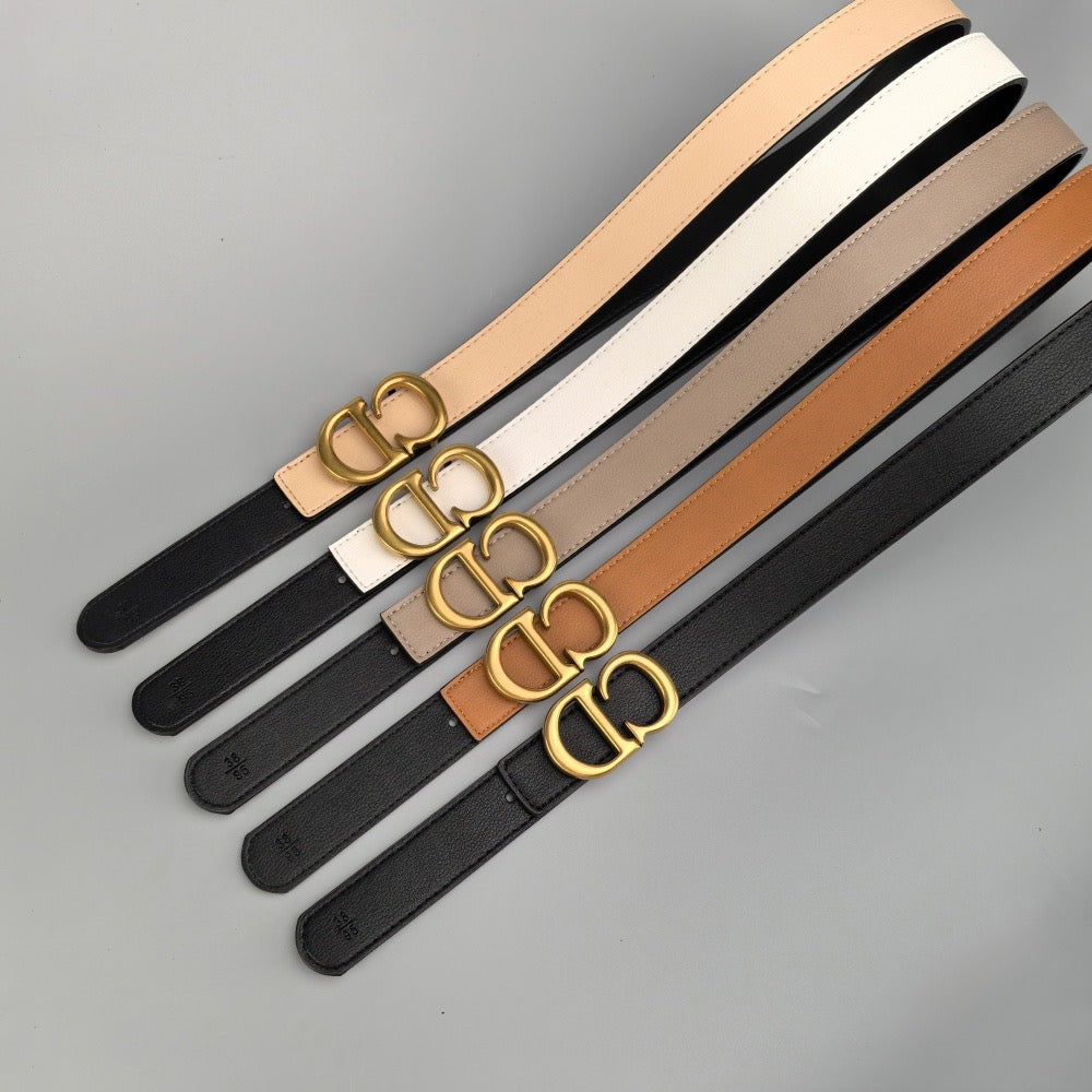 Elegant two-tone belt with gold buckle