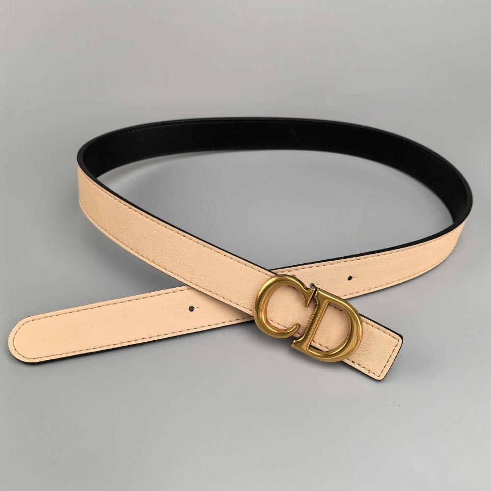 Elegant two-tone belt with gold buckle