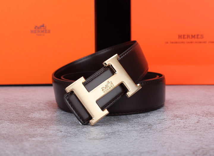 Two-tone metal H-buckle belt