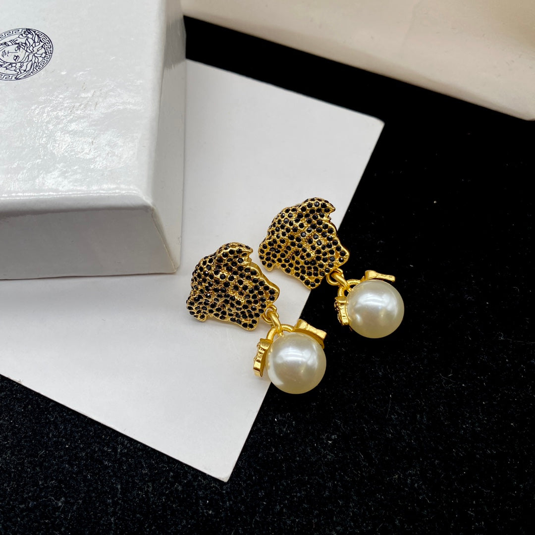 rhinestone inlaid pearl earrings