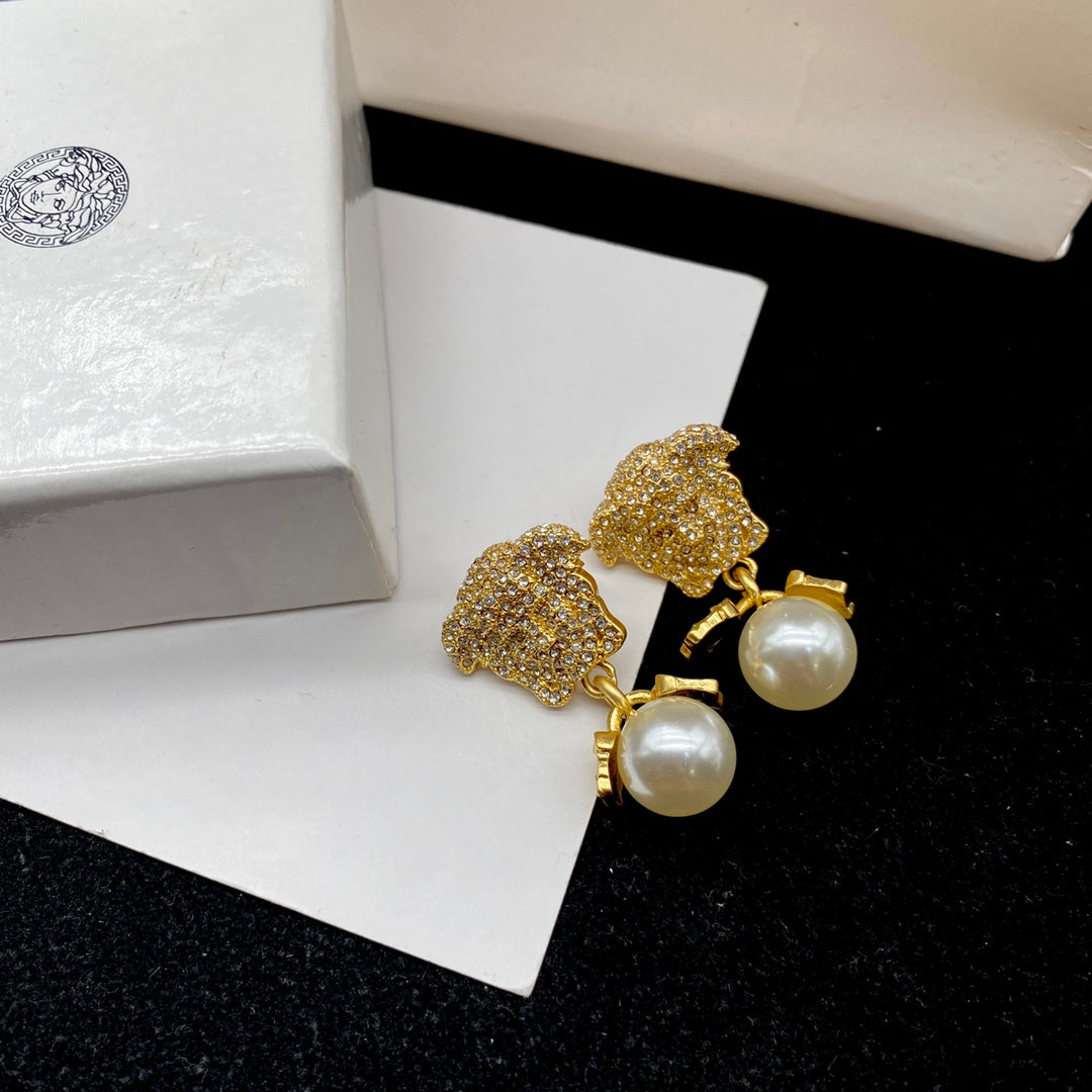 rhinestone inlaid pearl earrings