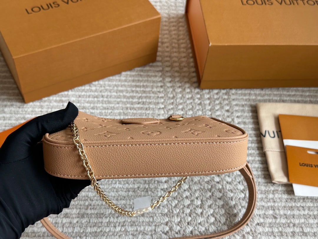 Classic Embossed Chain Bag