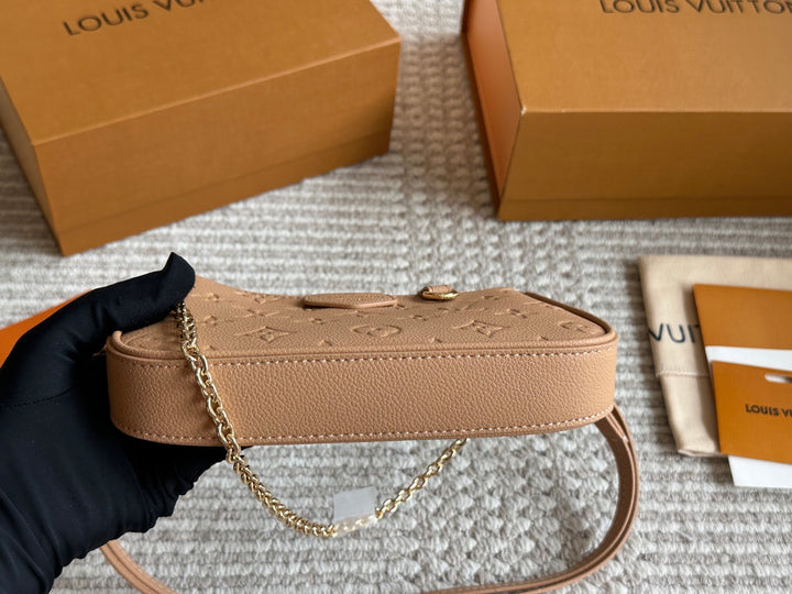 Classic Embossed Chain Bag