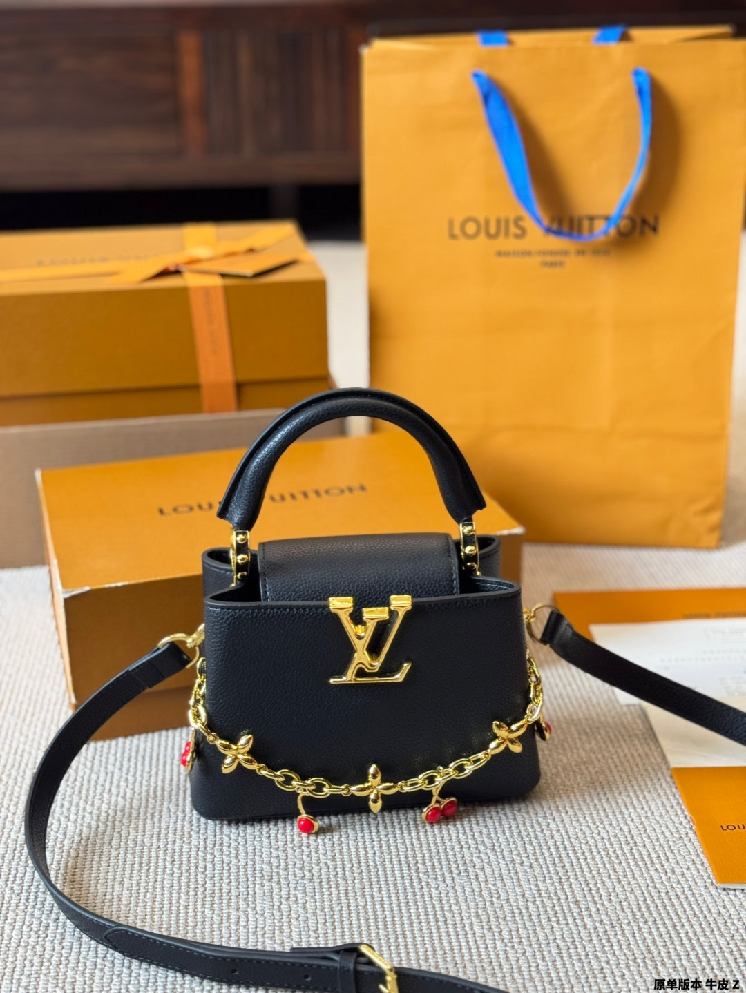 New Black Gold Chain Handbag