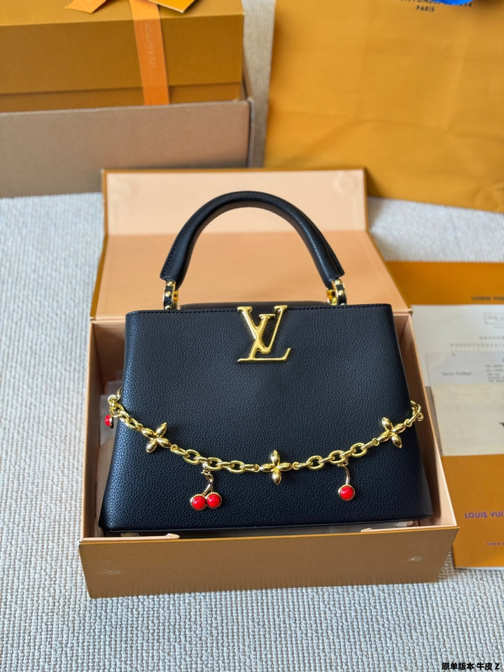 New Black Gold Chain Handbag