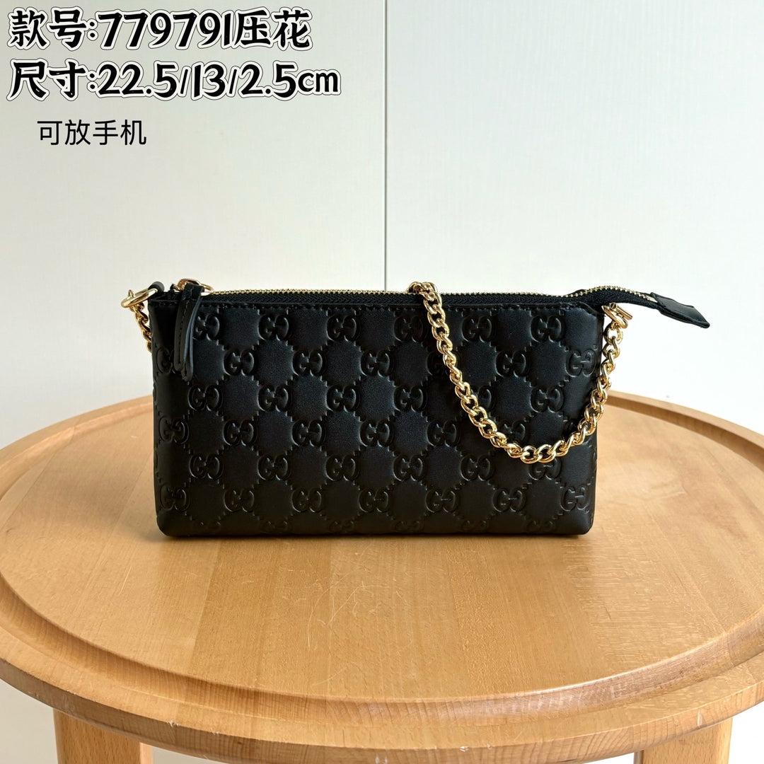 Stylish Double G Embossed Zipper Mahjong Bag