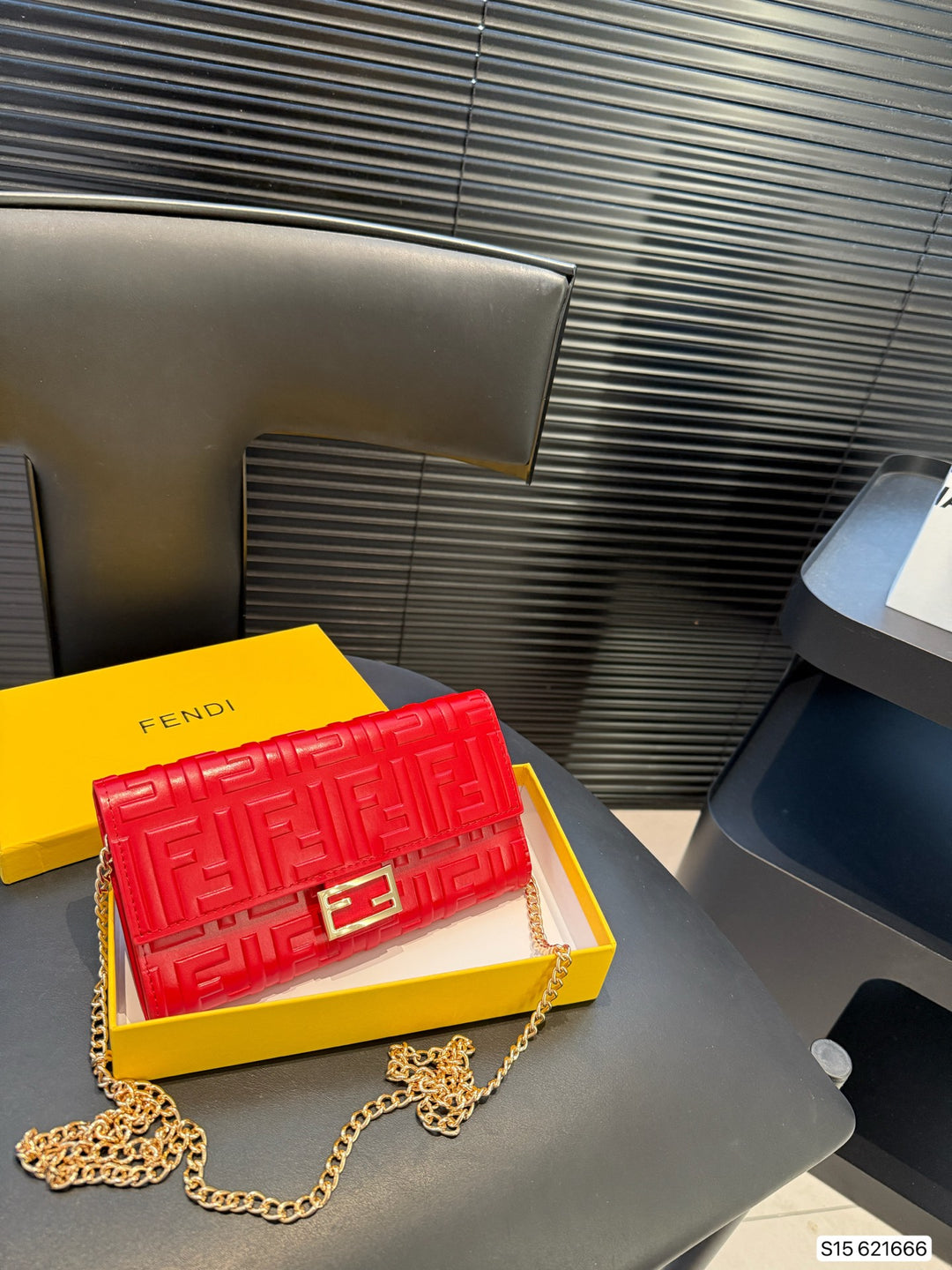3 Color Double F Embossed Chain Bag