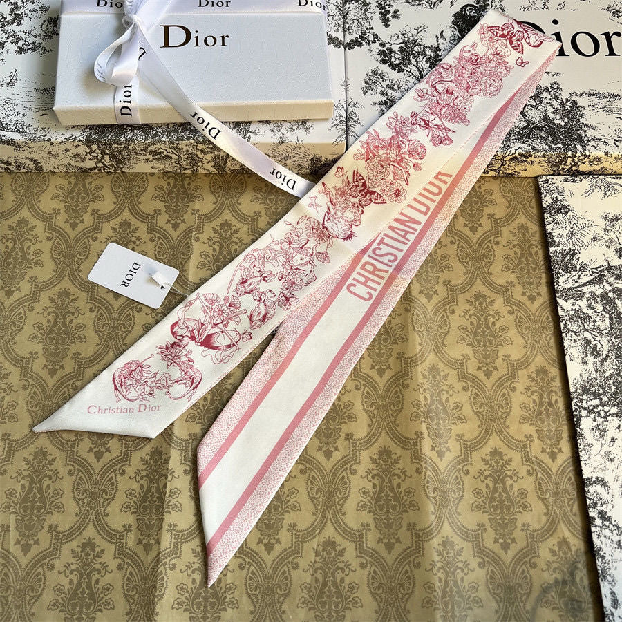 Classic DR Printed Silk Scarf Hair Bundle