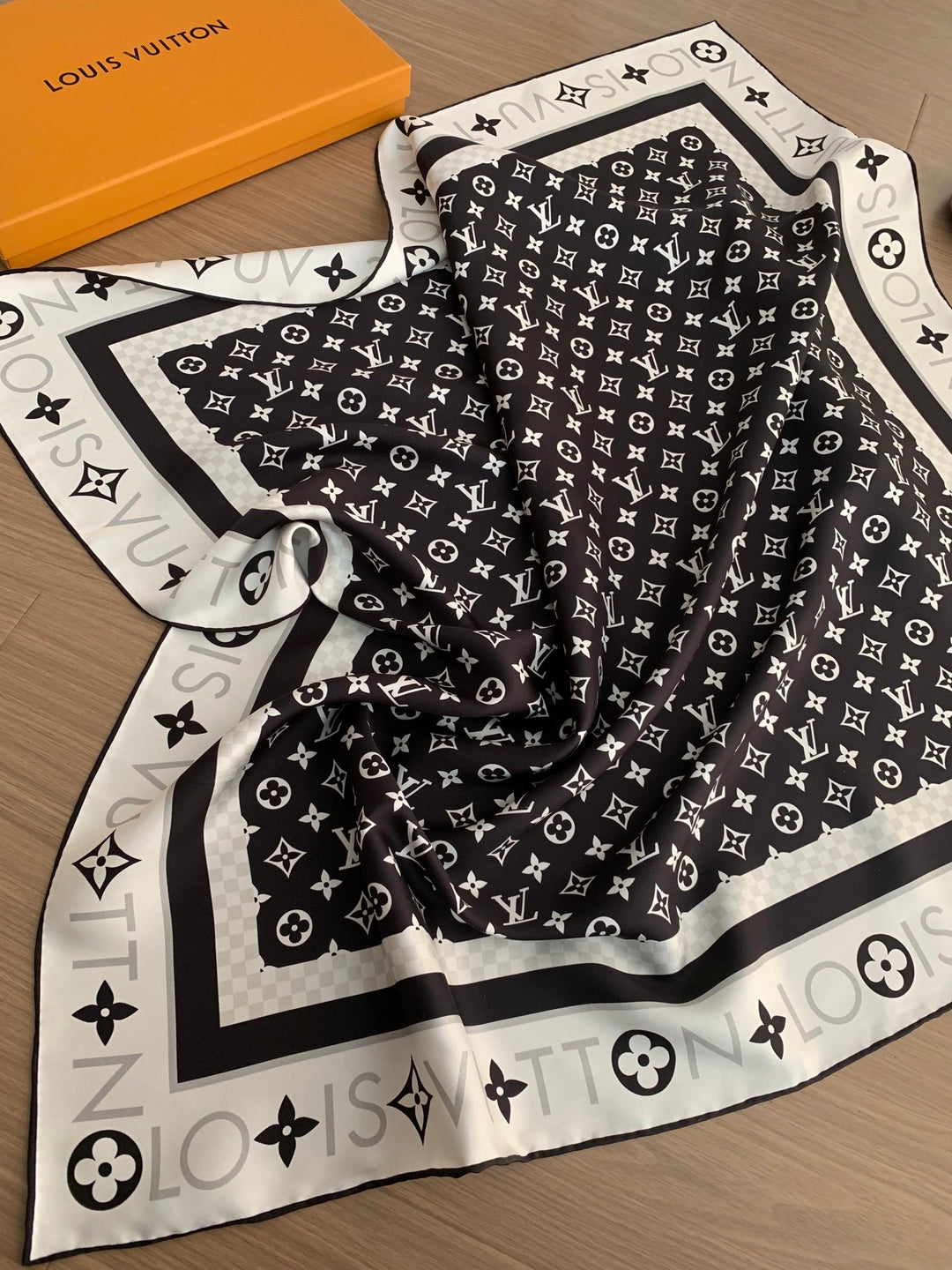 Classic Old Flower Black and White Silk Scarf