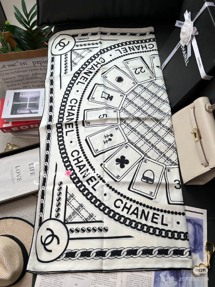 Fashion Chain Letter Silk Square Scarf