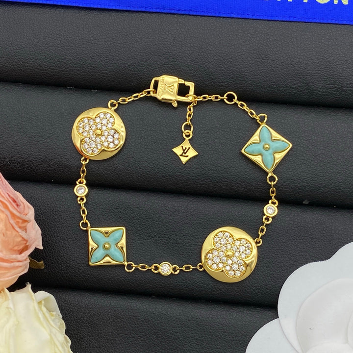 Tri-color Clover Lucite Bracelet