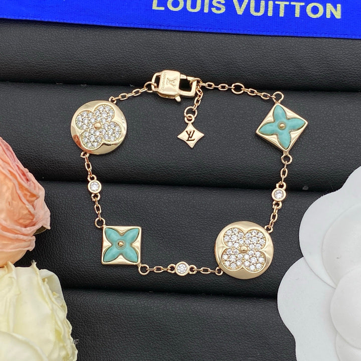 Tri-color Clover Lucite Bracelet