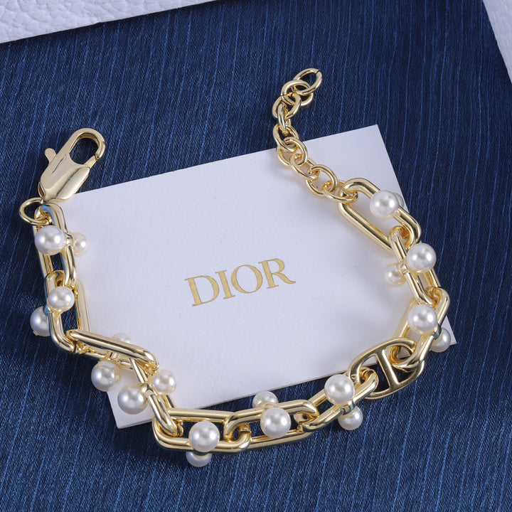 Elegant Pearl Inlay Bracelet