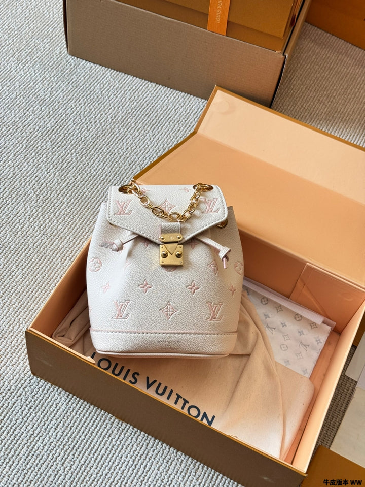 Embossed Chain Mini Bucket Bag