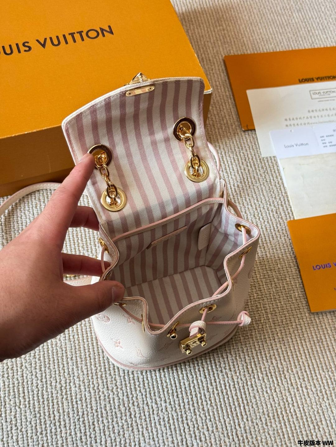 Embossed Chain Mini Bucket Bag