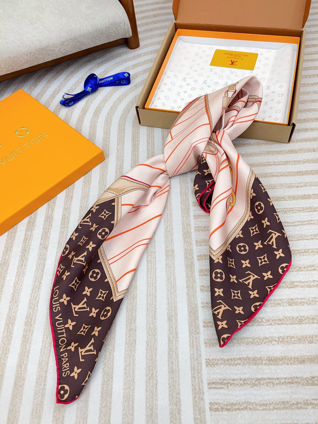 Two-color old flower striped silk scarf