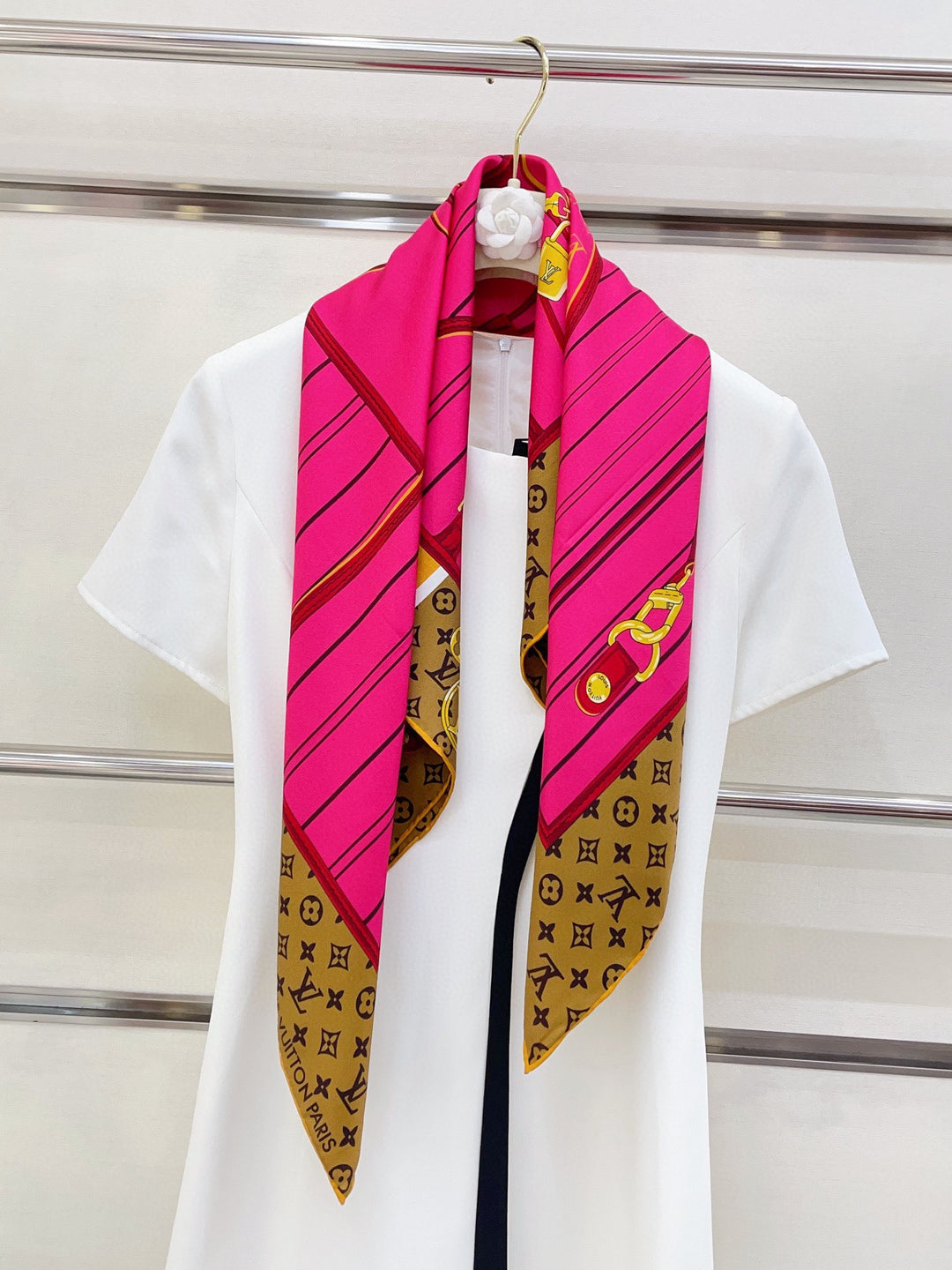 Two-color old flower striped silk scarf