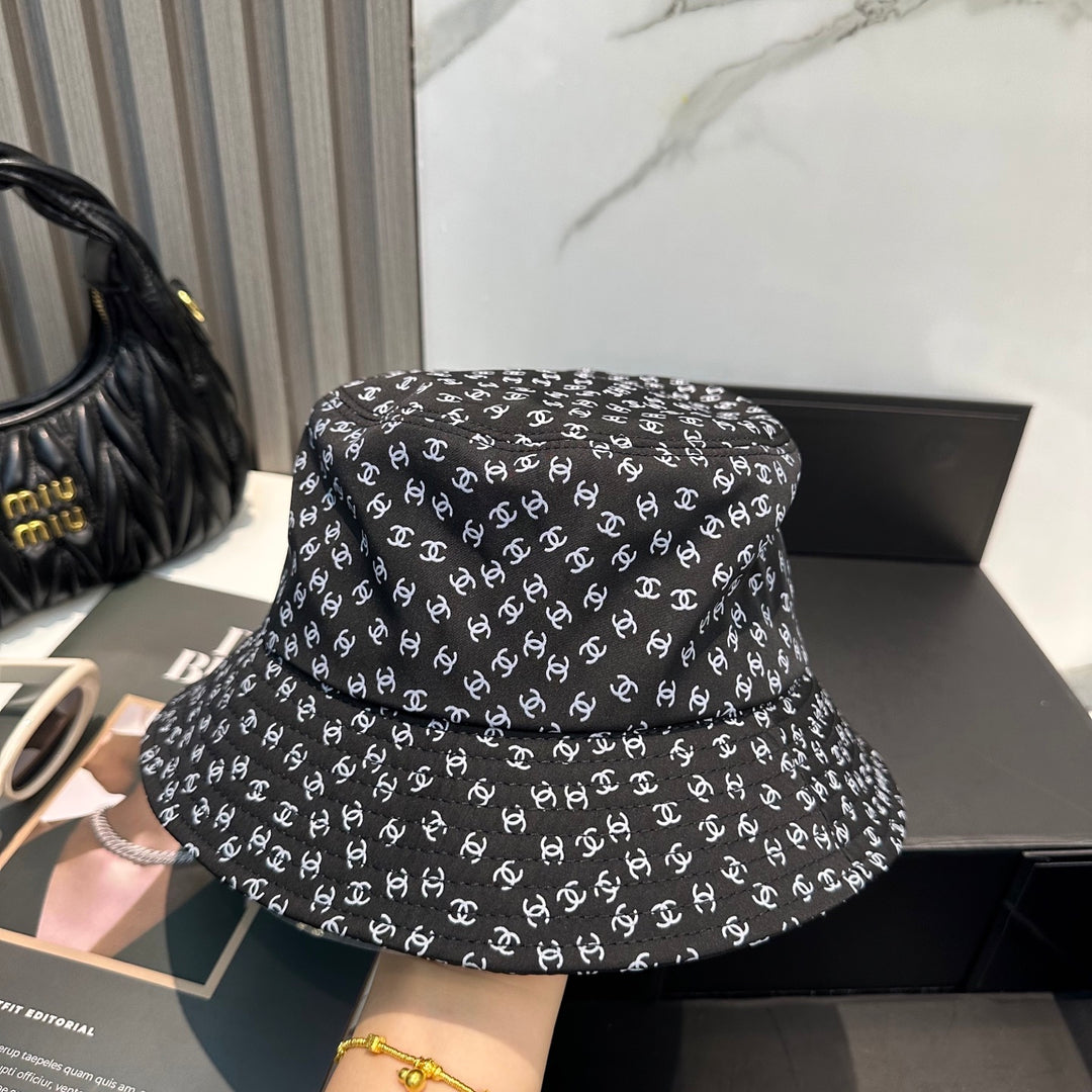 Two-color full star design fisherman's hat