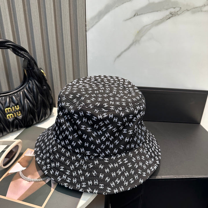 Two-color full star design fisherman's hat