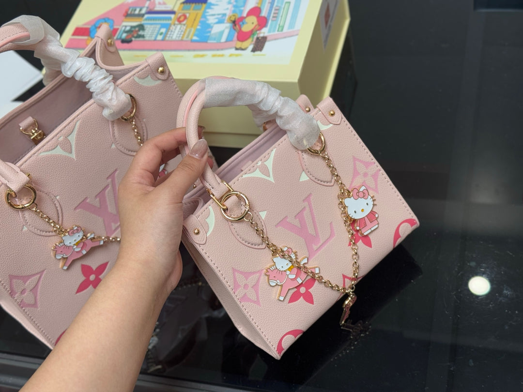 New sweet pink cartoon bag