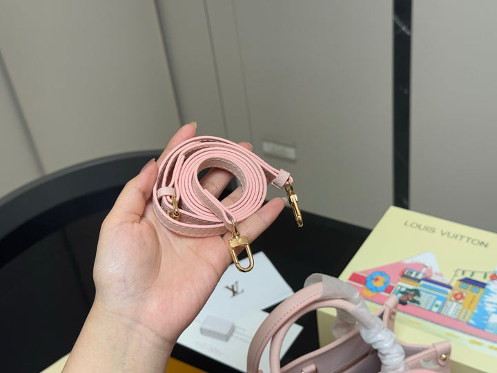 New sweet pink cartoon bag
