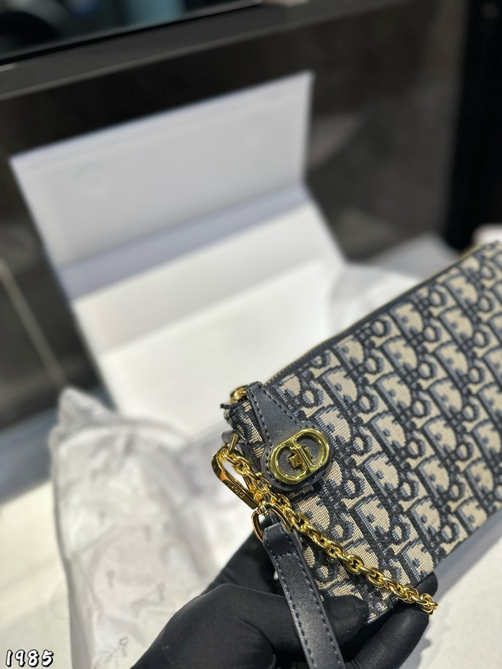 Chic Printed Chain Detail Crossbody Bag