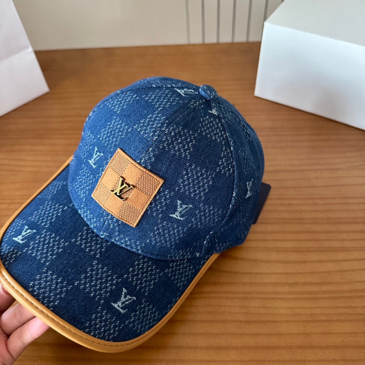2025 New Cowboy Plaid Duck Tongue Cap