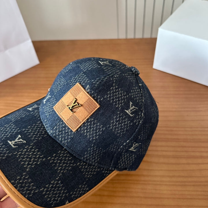 2025 New Cowboy Plaid Duck Tongue Cap