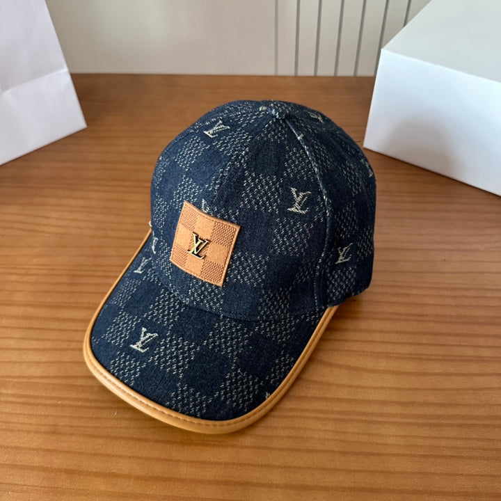 2025 New Cowboy Plaid Duck Tongue Cap