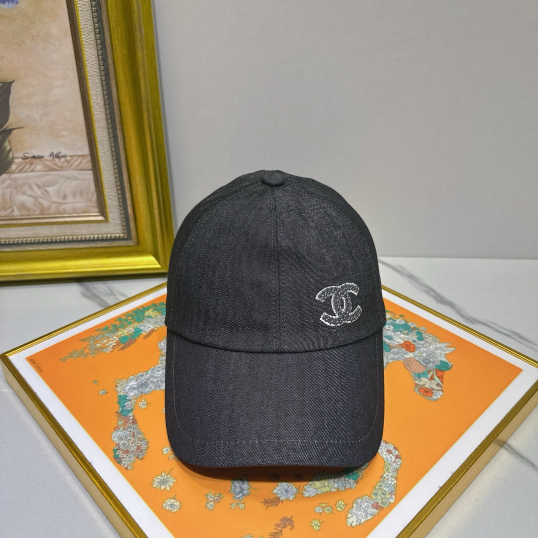 New Rhinestone Logo Duck Tongue Cap