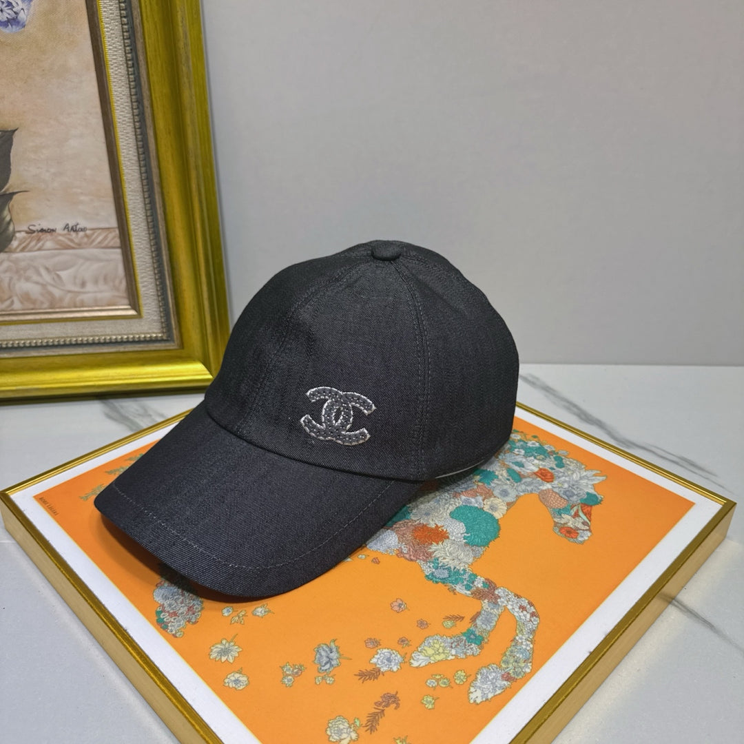 New Rhinestone Logo Duck Tongue Cap