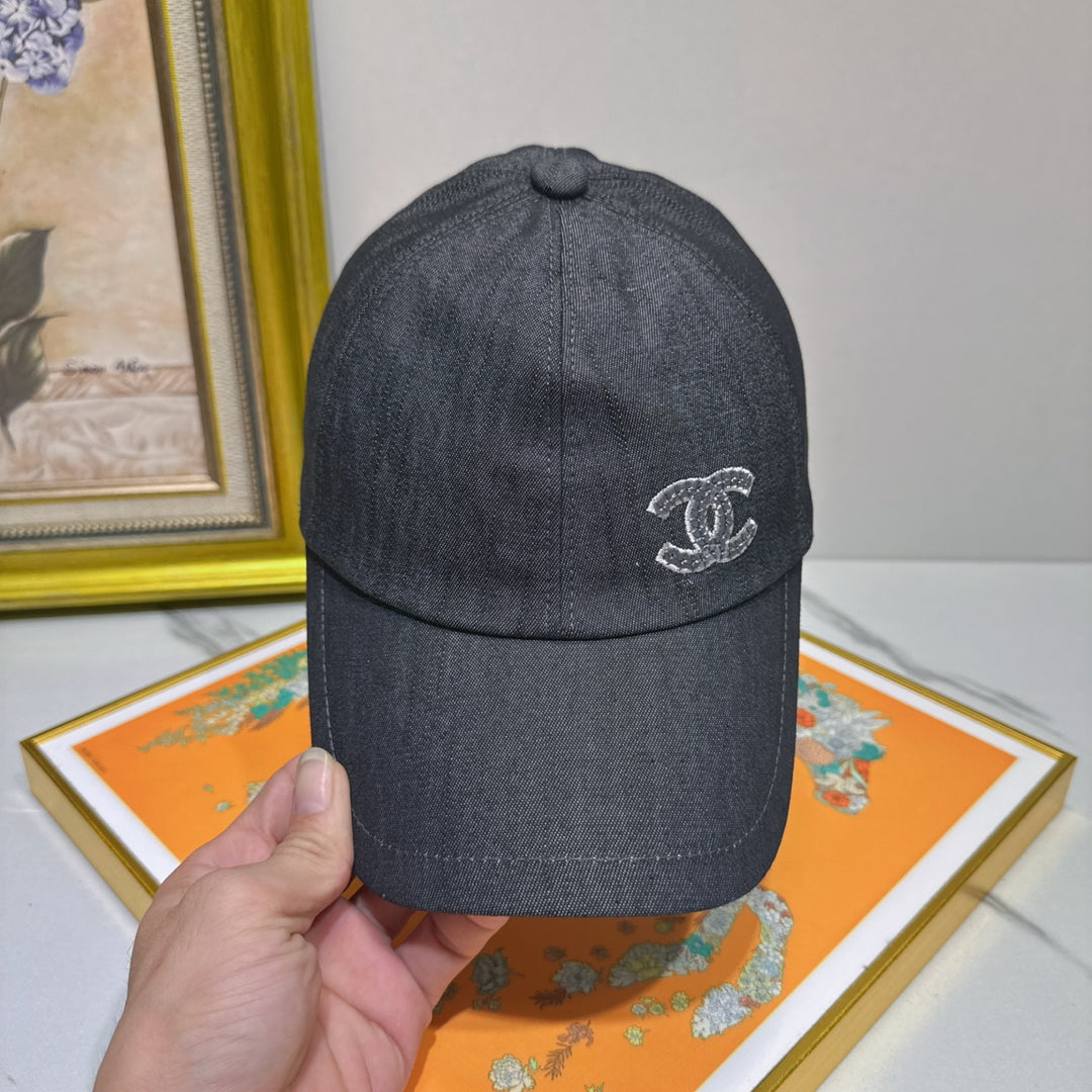 New Rhinestone Logo Duck Tongue Cap