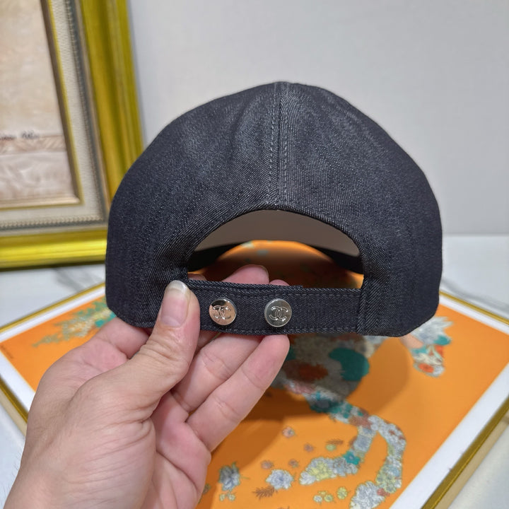 New Rhinestone Logo Duck Tongue Cap