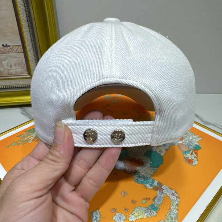 New Rhinestone Logo Duck Tongue Cap