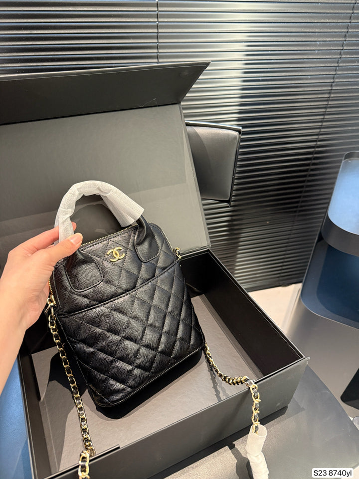 Boutique Double C plaid shell bag