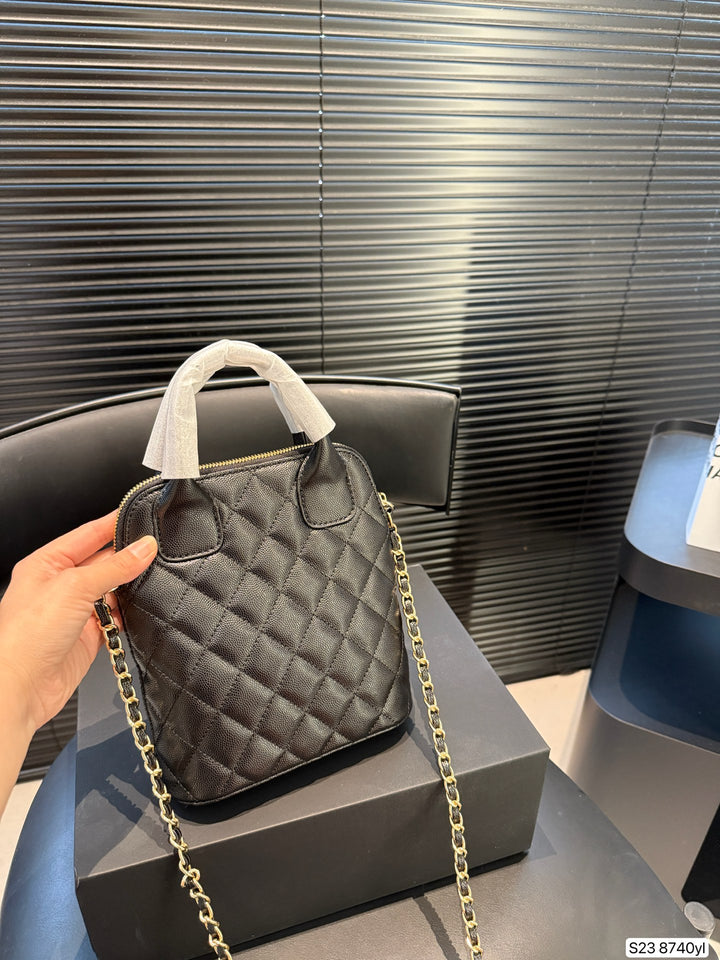 Boutique Double C plaid shell bag