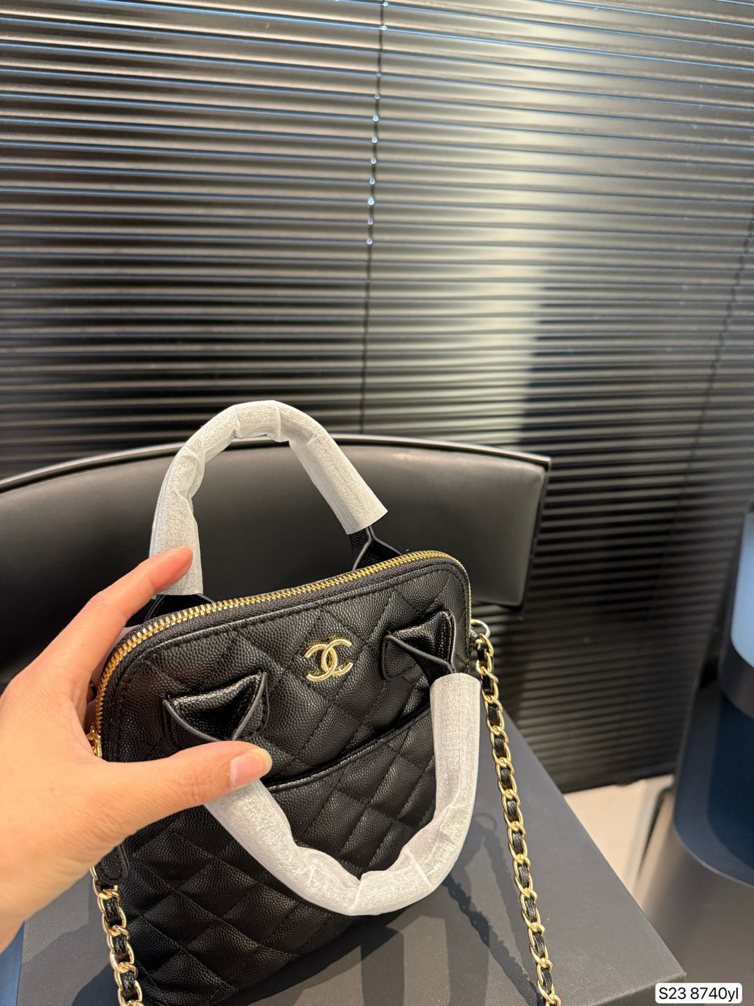 Boutique Double C plaid shell bag