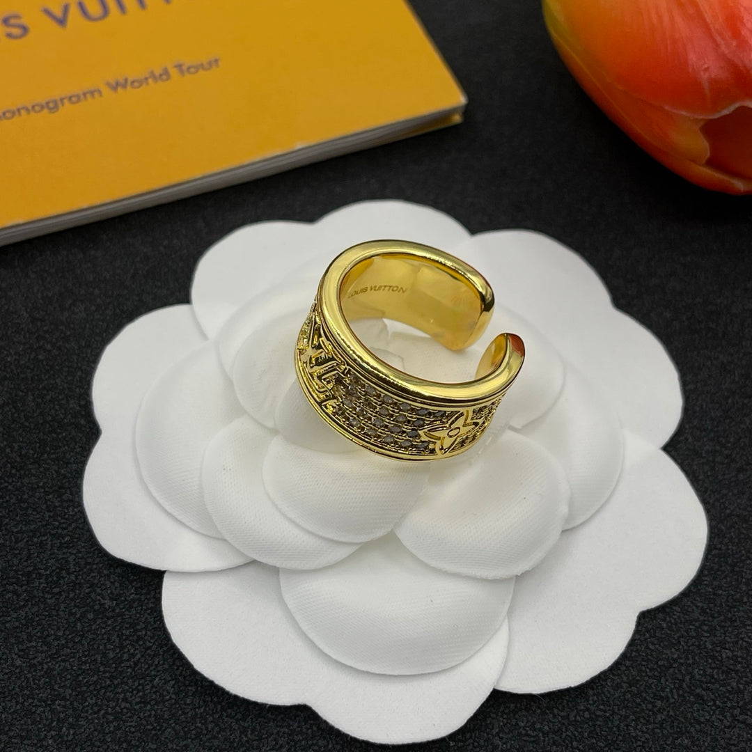 old flower full diamond letter ring