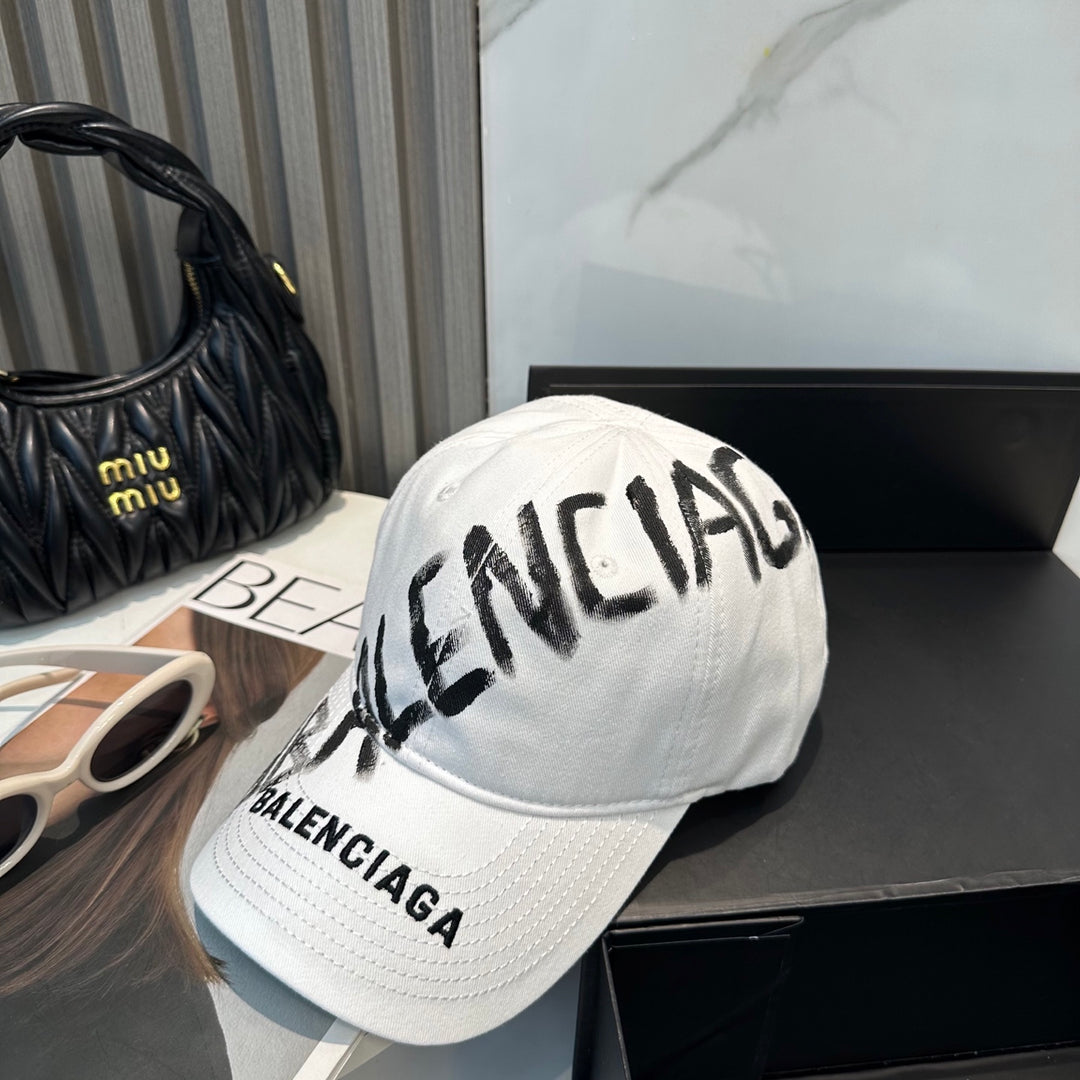 4 Color Letter Graffiti Baseball Cap