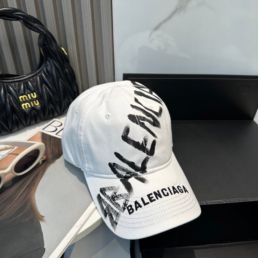 4 Color Letter Graffiti Baseball Cap