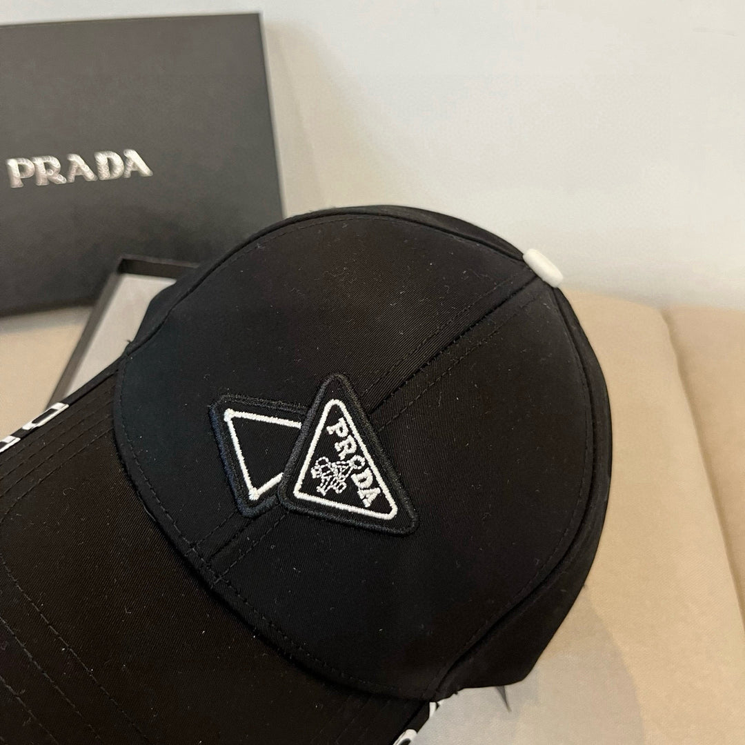 Irregular Triangle Badge Baseball Cap